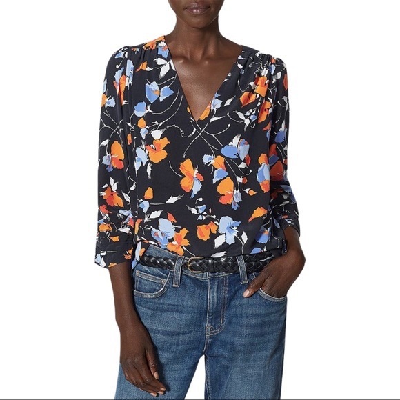 NWT Joie Maizie Caviar Silk Floral Blouse NWT - Picture 5 of 8